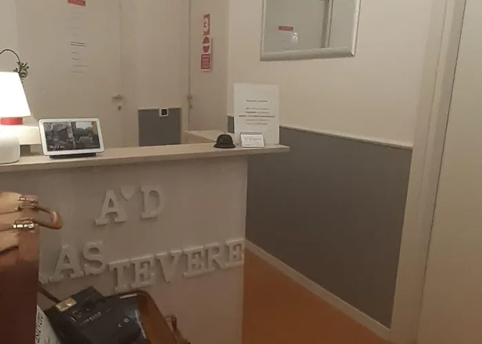 Oda ve Kahvaltı Ad Trastevere - By Ad 4*
